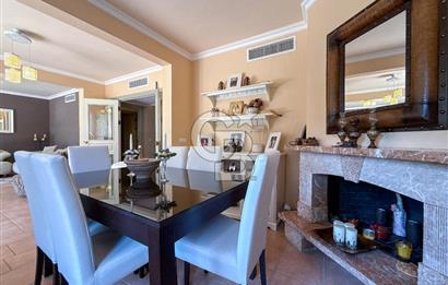 Bahçeşehir Şelale Villaların'da Satılık 5+2 villa