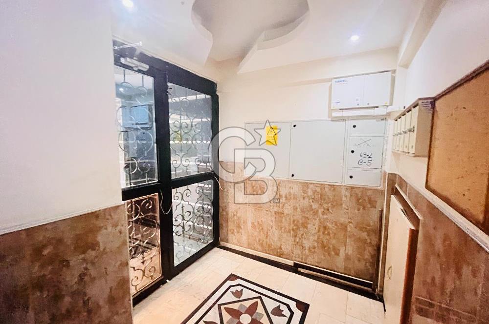 Şemikler İzban Yakını,Bakımlı,Ebeveyn Banyolu Satılık 2+1 Daire 
