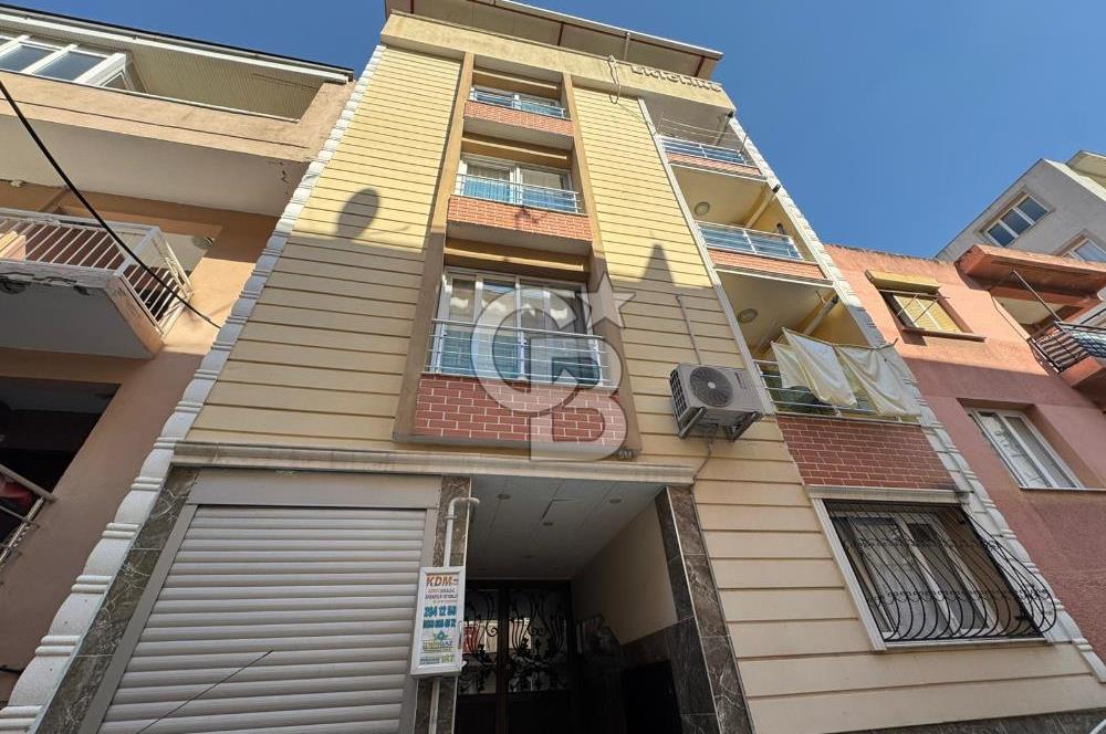 İzmir Karabağlar Bozyaka' da Satılık Dükkan