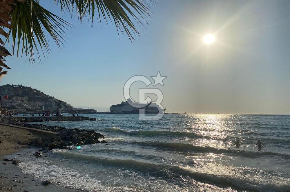 Kuşadası Marina'ya Yürüme Mesafesi, 2+1 Fırsat Daire