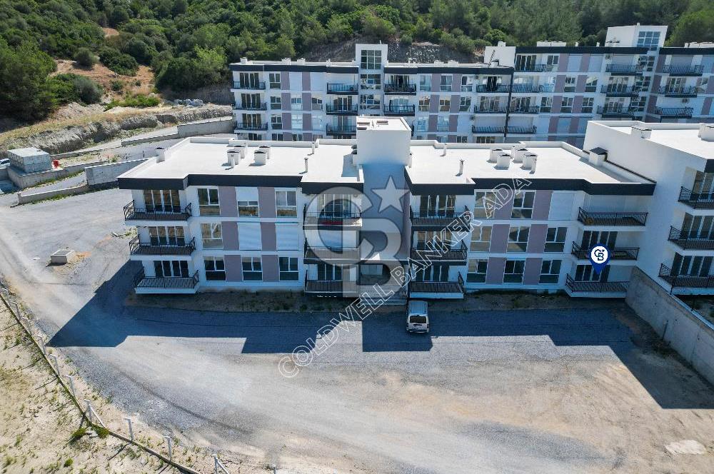 KUŞADASINDA DOĞA İLE İÇ İÇE HARİKA PROJEDE SATILIK 1+1 GİRİŞ KATI DAİRE