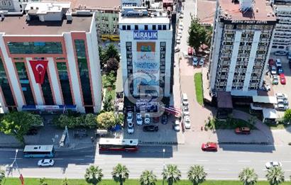 CB/PARK RUŞEN OKUL'DAN CUMHURİYET MEYDANINDA KOMPLE KİRALIK BİNA