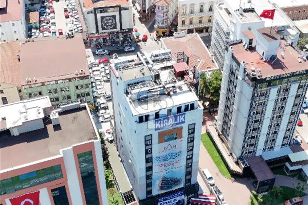 CB/PARK RUŞEN OKUL'DAN CUMHURİYET MEYDANINDA KOMPLE KİRALIK BİNA