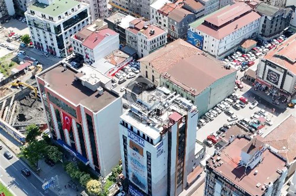 CB/PARK RUŞEN OKUL'DAN CUMHURİYET MEYDANINDA KOMPLE KİRALIK BİNA