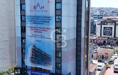 CB/PARK RUŞEN OKUL'DAN CUMHURİYET MEYDANINDA KOMPLE KİRALIK BİNA
