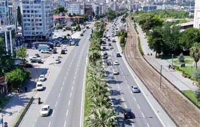 CB/PARK RUŞEN OKUL'DAN CUMHURİYET MEYDANINDA KOMPLE KİRALIK BİNA