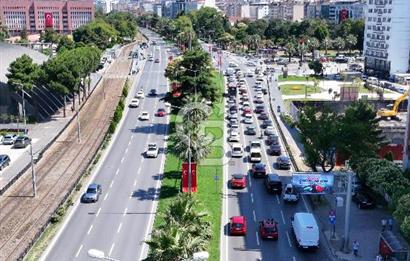 CB/PARK RUŞEN OKUL'DAN CUMHURİYET MEYDANINDA KOMPLE KİRALIK BİNA