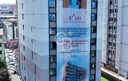 CB/PARK RUŞEN OKUL'DAN CUMHURİYET MEYDANINDA KOMPLE KİRALIK BİNA