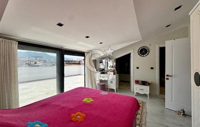 Göztepe'de Dubleks 4 + 1 Satılık Daire