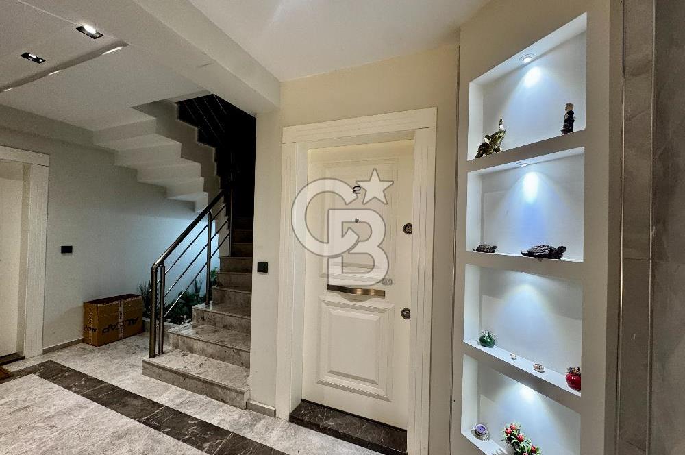 Göztepe'de Dubleks 4 + 1 Satılık Daire