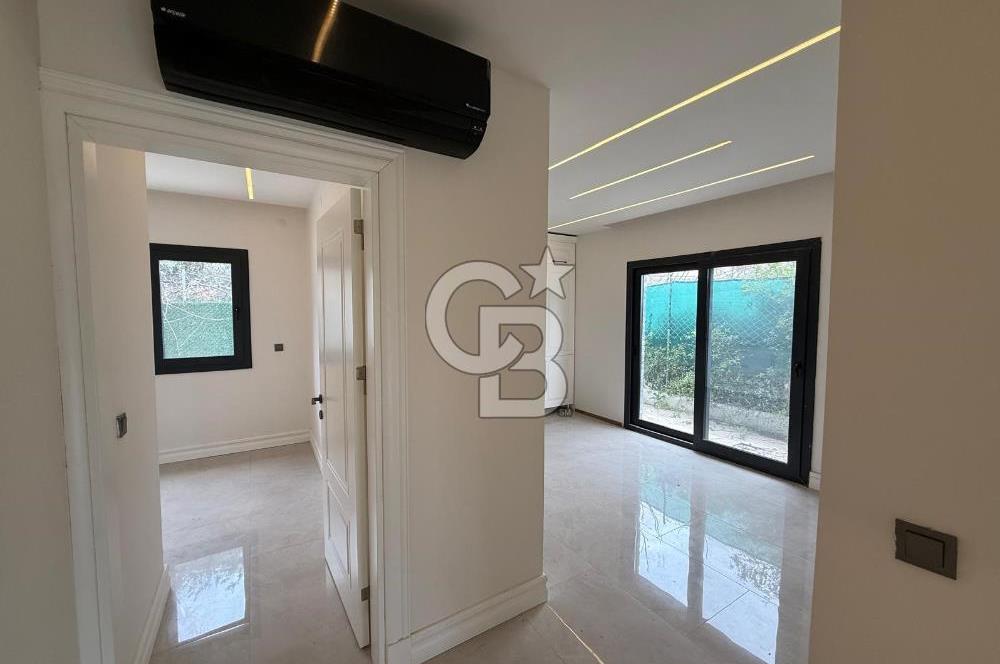Çeşme Ilıca'da Satılık 4 + 1 Dubleks Villa
