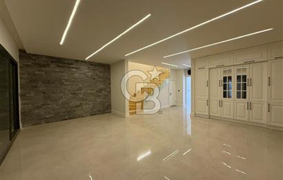 Çeşme Ilıca'da Satılık 4 + 1 Dubleks Villa