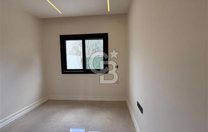 Çeşme Ilıca'da Satılık 4 + 1 Dubleks Villa