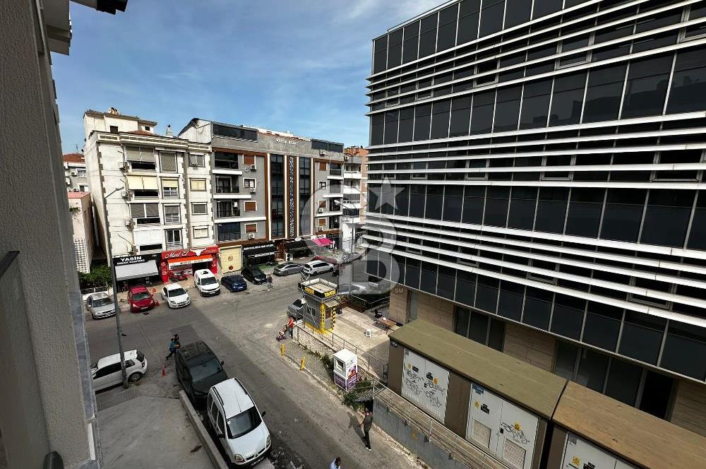  Gaziemir Gazi Mahallesinde Satılık 1+1 Daire