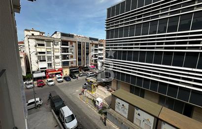  Gaziemir Gazi Mahallesinde Satılık 1+1 Daire