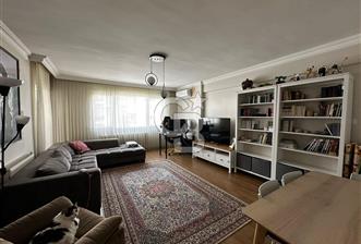 Karabağlar Bahçelievler'de Satılık 3+1 Daire (ARA KAT)