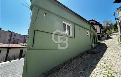 TAŞBAŞI GİRİŞİNDE DENİZ MANZARALI 3 PARSELLİ KİRALIK EV VE ARSA