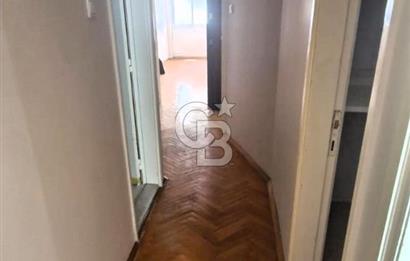 Alsancak'ta Harika Konumda 2+1 Ara Kat Daire