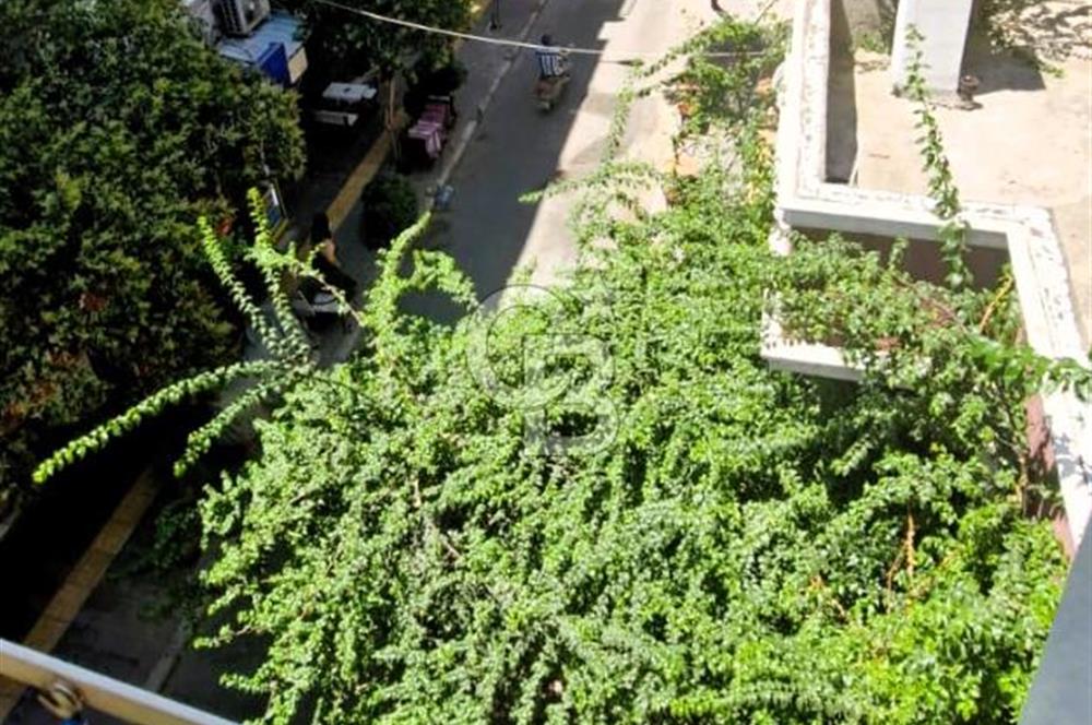 Alsancak'ta Harika Konumda 2+1 Ara Kat Daire