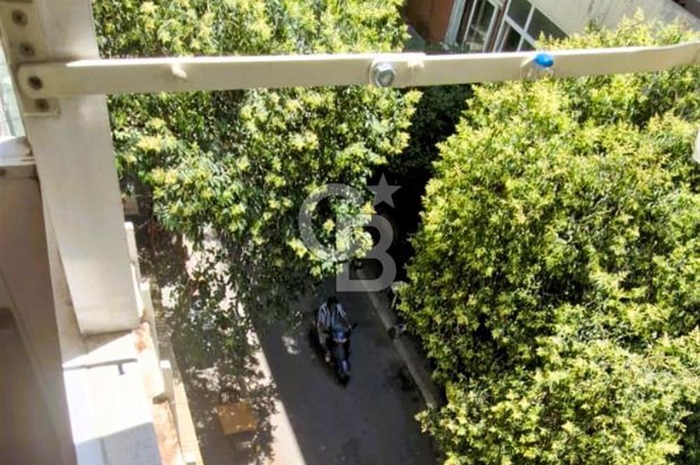 Alsancak'ta Harika Konumda 2+1 Ara Kat Daire
