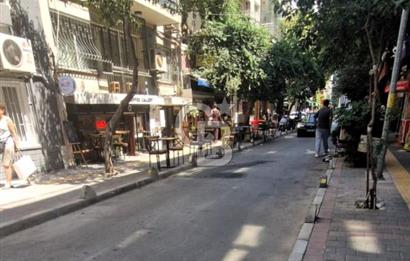 Alsancak'ta Harika Konumda 2+1 Ara Kat Daire