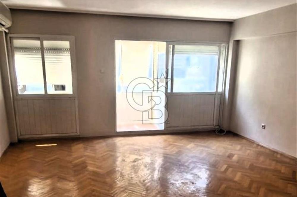 Alsancak'ta Harika Konumda 2+1 Ara Kat Daire