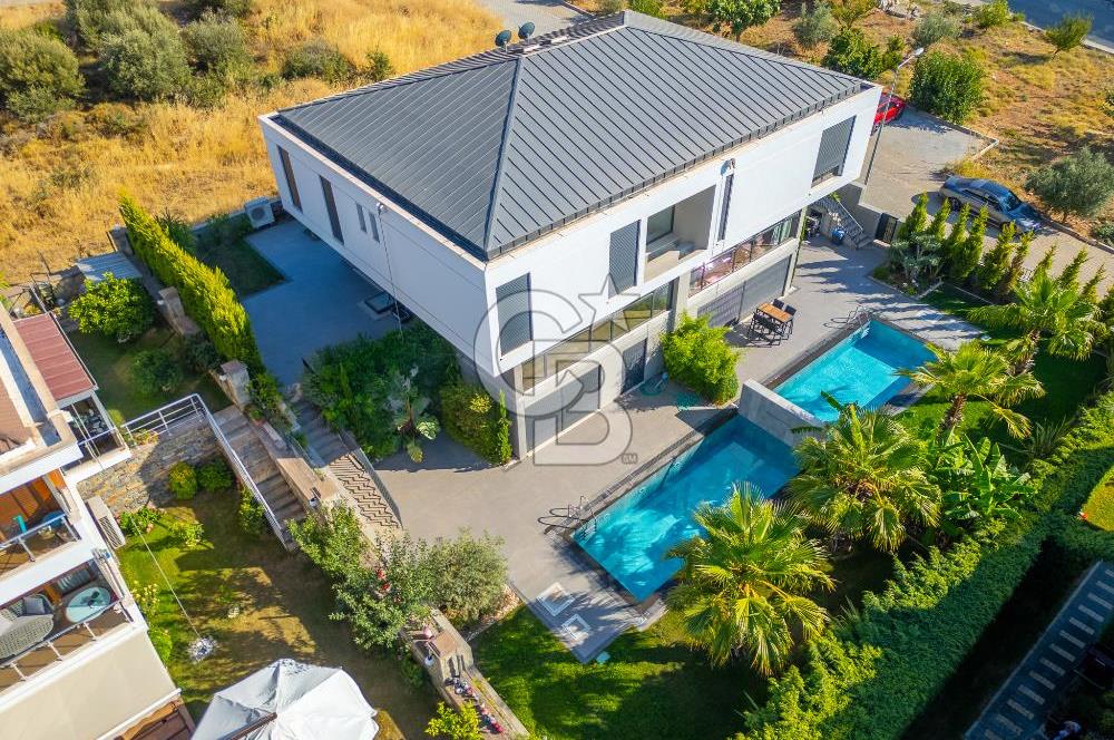 Güzelbahçe Kahramandere'de Satılık Sıfır Lüks Villa