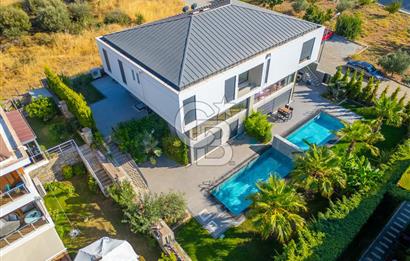 Güzelbahçe Kahramandere'de Satılık Sıfır Lüks Villa