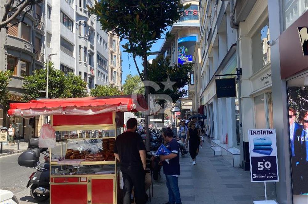 Nişantaşı'na Komşu, Prestijli Konumda Satılık Ofis