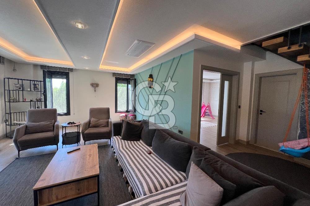 Kemalpaşa Ulucak’ta 380m2 Havuzlu 6+1 Satılık Müstakil Vill