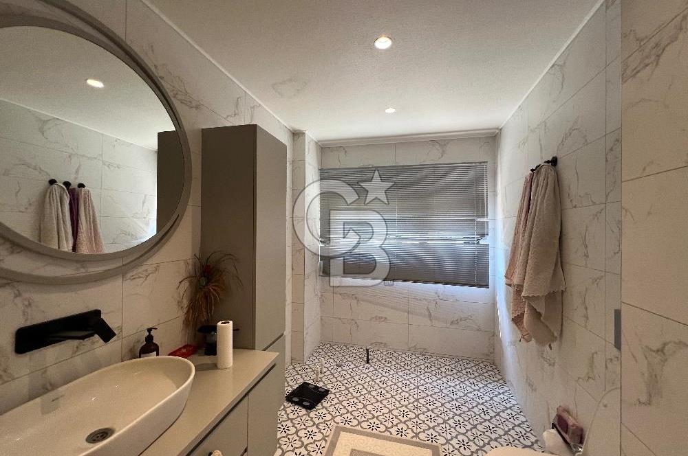 Kemalpaşa Ulucak’ta 380m2 Havuzlu 6+1 Satılık Müstakil Vill