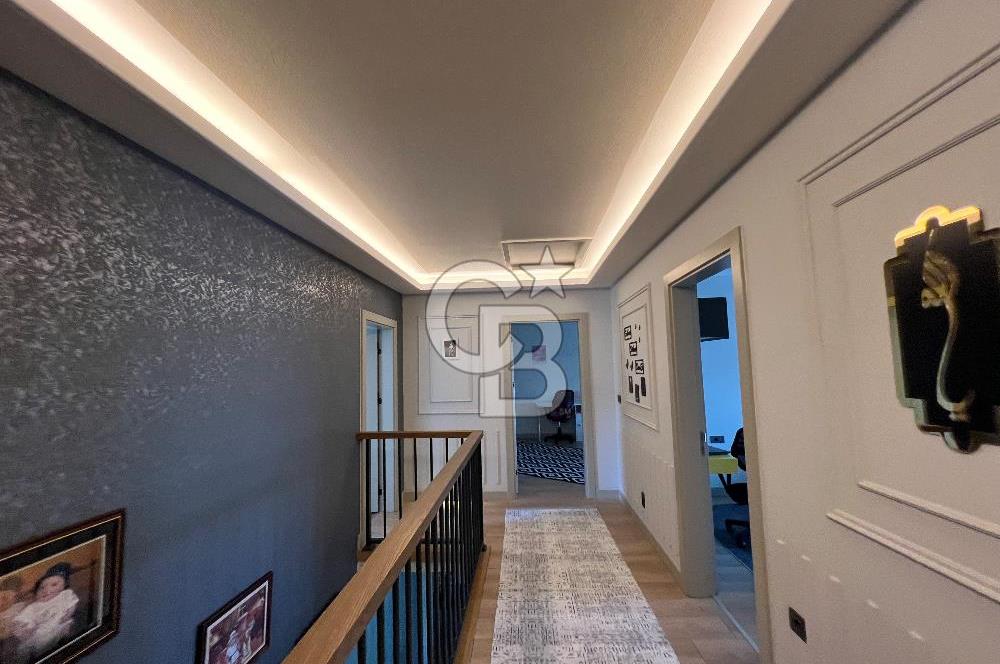 Kemalpaşa Ulucak’ta 380m2 Havuzlu 6+1 Satılık Müstakil Vill
