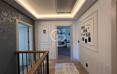 Kemalpaşa Ulucak’ta 380m2 Havuzlu 6+1 Satılık Müstakil Vill
