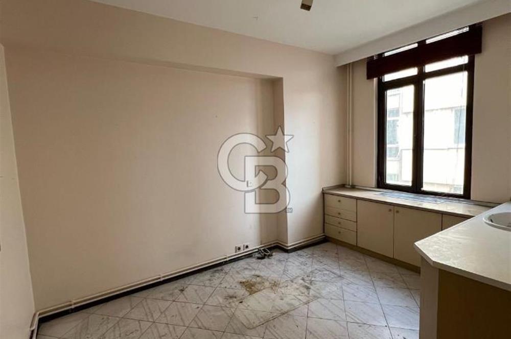 Nişantaşı'na Komşu, Prestijli Konumda Satılık Ofis