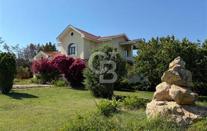 Urla’da Satılık Müstakil Havuzlu Malikane