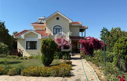 Urla’da Satılık Müstakil Havuzlu Malikane