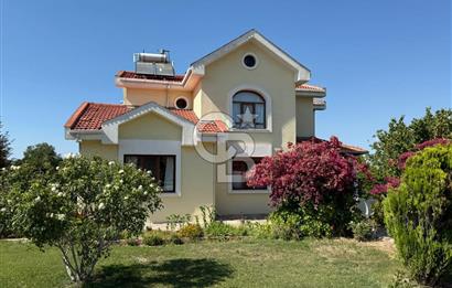 Urla’da Satılık Müstakil Havuzlu Malikane