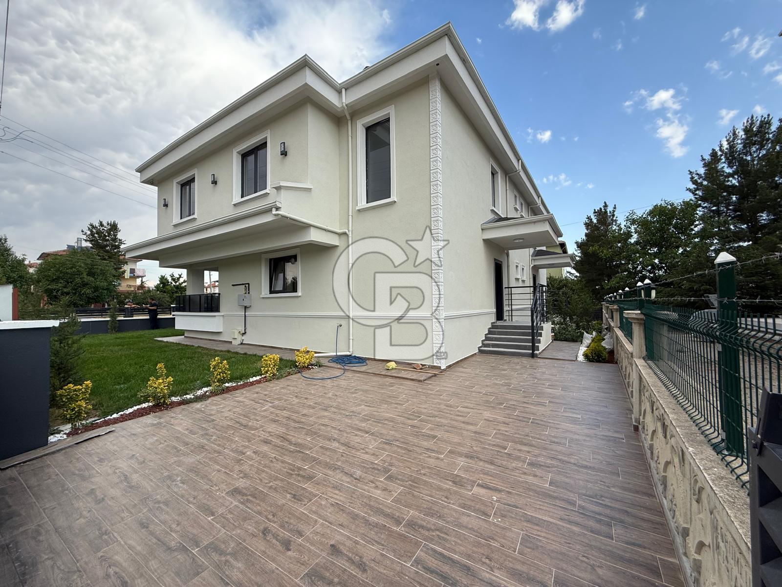 ÇUBUK YILDIRIM BEYAZIT MAH SATILIK 3,5+1 VİLLA… LÜKS… KULLANIŞLI 