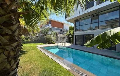 Güzelbahçe Kahramandere'de Satılık Sıfır Lüks Villa