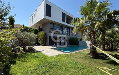 Güzelbahçe Kahramandere'de Satılık Sıfır Lüks Villa