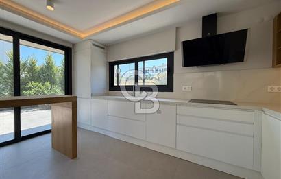 Güzelbahçe Kahramandere'de Satılık Sıfır Lüks Villa
