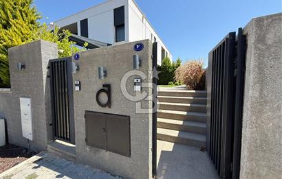 Güzelbahçe Kahramandere'de Satılık Sıfır Lüks Villa