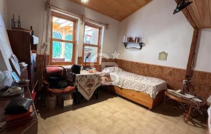 BOZCAADA SULUBAHÇE'DE DENİZE SIFIR YAZLIK EV VE BAĞ ARAZİSİ