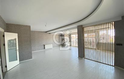 Gaziemir Irmak Mahallesi Site içinde Geniş Dubleks Daire