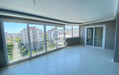 Gaziemir Irmak Mahallesi Site içinde Geniş Dubleks Daire