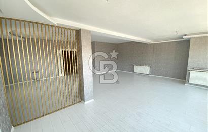 Gaziemir Irmak Mahallesi Site içinde Geniş Dubleks Daire