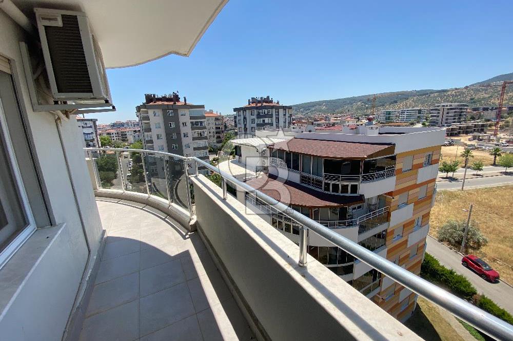 Gaziemir Irmak Mahallesi Site içinde Geniş Dubleks Daire