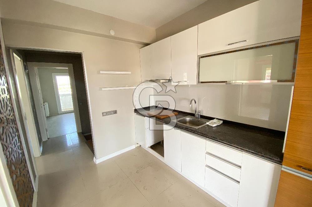 Gaziemir Irmak Mahallesi Site içinde Geniş Dubleks Daire