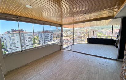 Gaziemir Irmak Mahallesi Site içinde Geniş Dubleks Daire