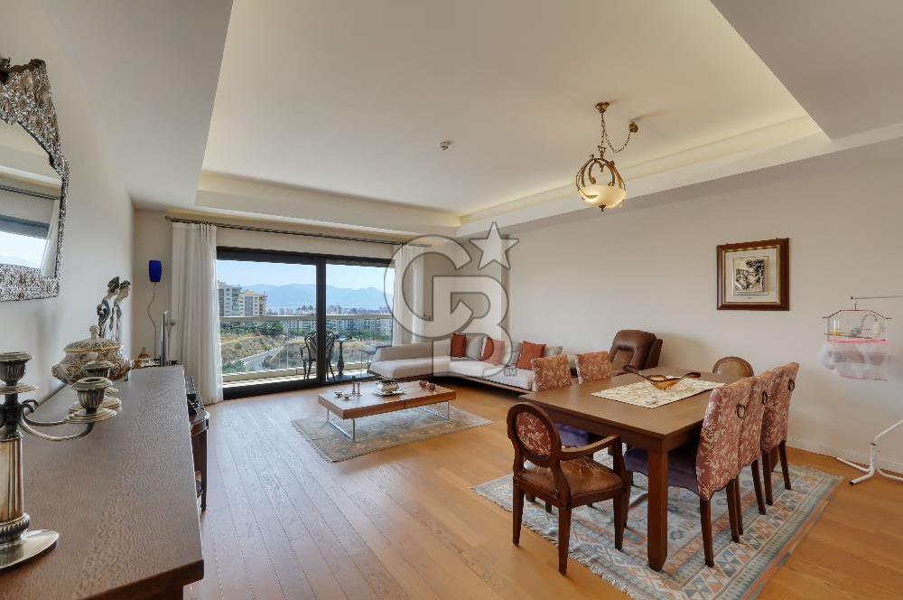Karşıyaka Varyant Evleri Deniz Manzaralı Satılık 4+1 Daire